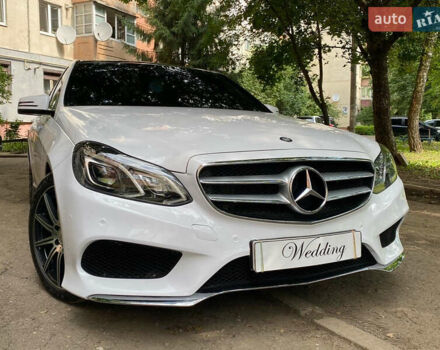 Белый Мерседес Е-Класс, объемом двигателя 2.1 л и пробегом 250 тыс. км за 17000 $, фото 2 на Automoto.ua