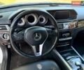 Белый Мерседес Е-Класс, объемом двигателя 2.2 л и пробегом 125 тыс. км за 19900 $, фото 26 на Automoto.ua