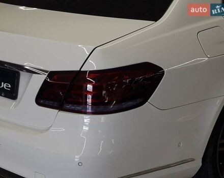 Мерседес Е-Класс 2014 в Николаеве на Automoto.ua Белый Мерседес Е-Класс, объемом двигателя 2.14 л и пробегом 461 тыс. км за 16469 $, фото 13 на Automoto.ua