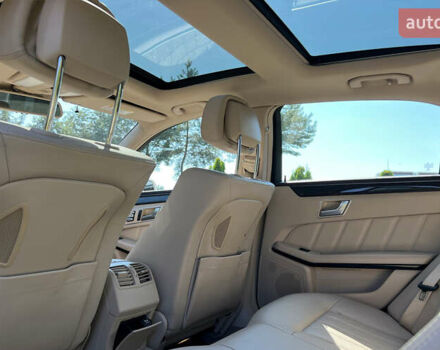 Белый Мерседес Е-Класс, объемом двигателя 2.14 л и пробегом 170 тыс. км за 19999 $, фото 19 на Automoto.ua