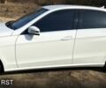 Белый Мерседес Е-Класс, объемом двигателя 2.1 л и пробегом 300 тыс. км за 15200 $, фото 1 на Automoto.ua