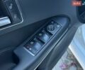 Білий Мерседес Е-Клас, об'ємом двигуна 2 л та пробігом 211 тис. км за 15300 $, фото 31 на Automoto.ua