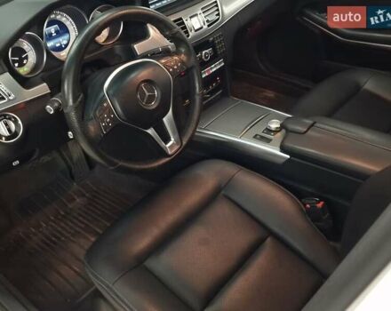 Мерседес Е-Класс 2014 в Николаеве на Automoto.ua Белый Мерседес Е-Класс, объемом двигателя 2.14 л и пробегом 461 тыс. км за 16469 $, фото 15 на Automoto.ua