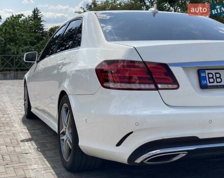 Білий Мерседес Е-Клас, об'ємом двигуна 2 л та пробігом 83 тис. км за 20000 $, фото 9 на Automoto.ua