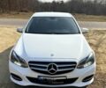 Белый Мерседес Е-Класс, объемом двигателя 2.1 л и пробегом 300 тыс. км за 15200 $, фото 1 на Automoto.ua