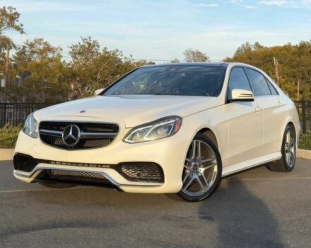 Белый Мерседес Е-Класс, объемом двигателя 3 л и пробегом 74 тыс. км за 17500 $, фото 2 на Automoto.ua