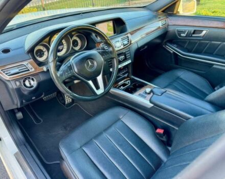 Белый Мерседес Е-Класс, объемом двигателя 3 л и пробегом 74 тыс. км за 17500 $, фото 7 на Automoto.ua