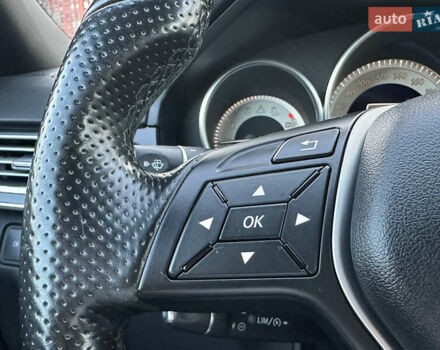 Белый Мерседес Е-Класс, объемом двигателя 2.14 л и пробегом 65 тыс. км за 26300 $, фото 38 на Automoto.ua