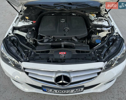 Белый Мерседес Е-Класс, объемом двигателя 2.14 л и пробегом 65 тыс. км за 26300 $, фото 16 на Automoto.ua