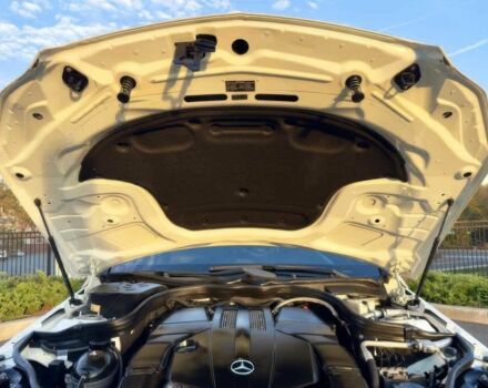 Белый Мерседес Е-Класс, объемом двигателя 3 л и пробегом 74 тыс. км за 17500 $, фото 14 на Automoto.ua