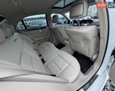 Белый Мерседес Е-Класс, объемом двигателя 3.5 л и пробегом 151 тыс. км за 15999 $, фото 38 на Automoto.ua