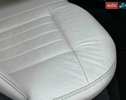 Белый Мерседес Е-Класс, объемом двигателя 2.14 л и пробегом 65 тыс. км за 26300 $, фото 46 на Automoto.ua