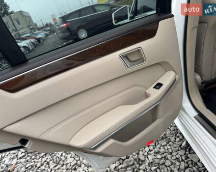 Белый Мерседес Е-Класс, объемом двигателя 3.5 л и пробегом 151 тыс. км за 15999 $, фото 48 на Automoto.ua