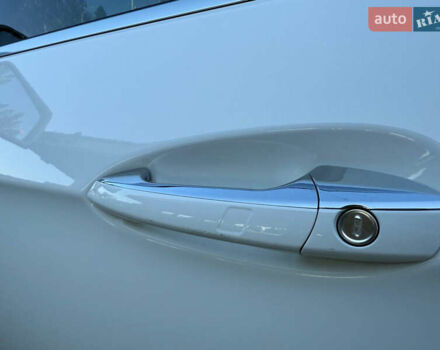 Белый Мерседес Е-Класс, объемом двигателя 2.2 л и пробегом 126 тыс. км за 21500 $, фото 11 на Automoto.ua