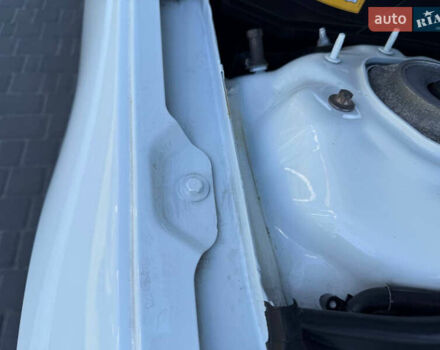 Белый Мерседес Е-Класс, объемом двигателя 2.2 л и пробегом 126 тыс. км за 21500 $, фото 58 на Automoto.ua