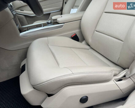 Белый Мерседес Е-Класс, объемом двигателя 3.5 л и пробегом 151 тыс. км за 15999 $, фото 52 на Automoto.ua