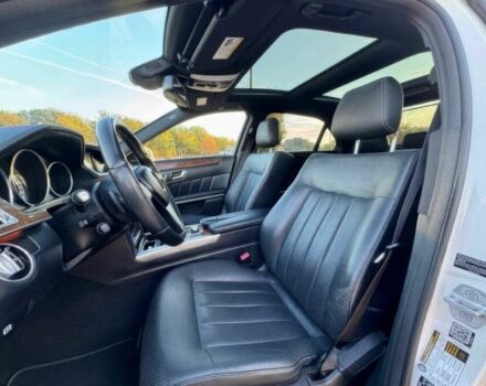 Белый Мерседес Е-Класс, объемом двигателя 3 л и пробегом 74 тыс. км за 17500 $, фото 8 на Automoto.ua