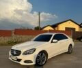 Белый Мерседес Е-Класс, объемом двигателя 2.2 л и пробегом 182 тыс. км за 19000 $, фото 1 на Automoto.ua