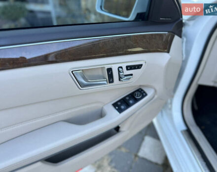 Білий Мерседес Е-Клас, об'ємом двигуна 3.5 л та пробігом 151 тис. км за 14999 $, фото 23 на Automoto.ua