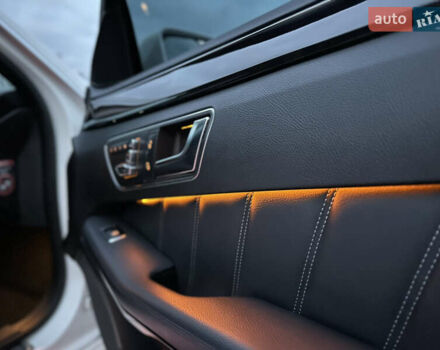 Білий Мерседес Е-Клас, об'ємом двигуна 2.2 л та пробігом 157 тис. км за 17999 $, фото 25 на Automoto.ua