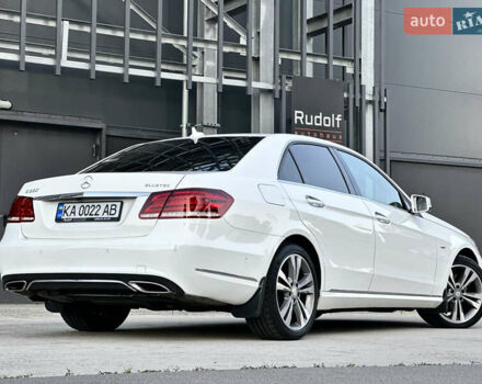 Белый Мерседес Е-Класс, объемом двигателя 2.14 л и пробегом 65 тыс. км за 26300 $, фото 6 на Automoto.ua