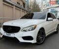Белый Мерседес Е-Класс, объемом двигателя 3 л и пробегом 180 тыс. км за 14300 $, фото 1 на Automoto.ua