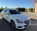 Белый Мерседес Е-Класс, объемом двигателя 2.14 л и пробегом 170 тыс. км за 20900 $, фото 1 на Automoto.ua