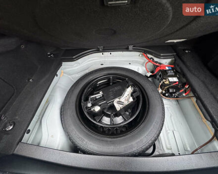 Белый Мерседес Е-Класс, объемом двигателя 3.5 л и пробегом 151 тыс. км за 15999 $, фото 43 на Automoto.ua