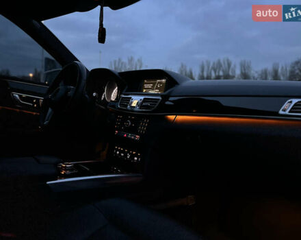 Білий Мерседес Е-Клас, об'ємом двигуна 2.2 л та пробігом 157 тис. км за 17999 $, фото 26 на Automoto.ua