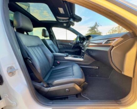 Белый Мерседес Е-Класс, объемом двигателя 3 л и пробегом 74 тыс. км за 17500 $, фото 10 на Automoto.ua