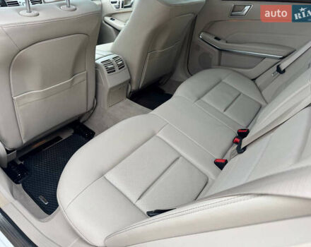 Білий Мерседес Е-Клас, об'ємом двигуна 3.5 л та пробігом 151 тис. км за 15500 $, фото 46 на Automoto.ua