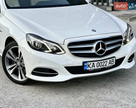 Белый Мерседес Е-Класс, объемом двигателя 2.14 л и пробегом 65 тыс. км за 26300 $, фото 9 на Automoto.ua