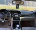 Белый Мерседес Е-Класс, объемом двигателя 3 л и пробегом 125 тыс. км за 23500 $, фото 18 на Automoto.ua