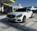 Белый Мерседес Е-Класс, объемом двигателя 2.1 л и пробегом 139 тыс. км за 452 $, фото 1 на Automoto.ua