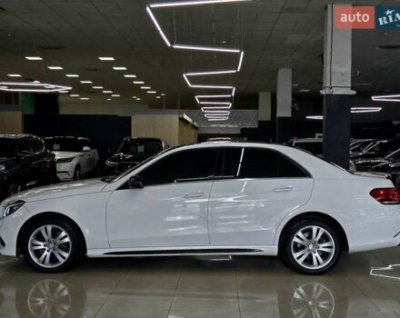 Мерседес Е-Класс 2015 в Николаеве на Automoto.ua Белый Мерседес Е-Класс, объемом двигателя 2.14 л и пробегом 189 тыс. км за 21999 $, фото 9 на Automoto.ua