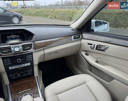 Белый Мерседес Е-Класс, объемом двигателя 3.5 л и пробегом 151 тыс. км за 15999 $, фото 37 на Automoto.ua