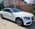 Белый Мерседес Е-Класс, объемом двигателя 1.95 л и пробегом 129 тыс. км за 27000 $, фото 4 на Automoto.ua