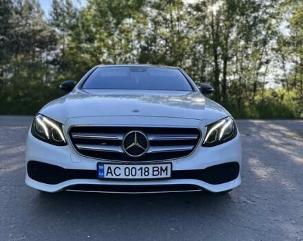 Белый Мерседес Е-Класс, объемом двигателя 2 л и пробегом 156 тыс. км за 28000 $, фото 25 на Automoto.ua