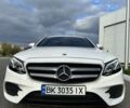 Мерседес Е-Клас 2016 у Рівному на Automoto.ua Білий Мерседес Е-Клас, об'ємом двигуна 1.99 л та пробігом 65 тис. км за 27500 $, фото 4 на Automoto.ua