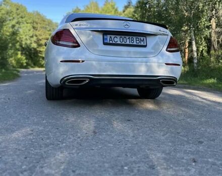 Белый Мерседес Е-Класс, объемом двигателя 2 л и пробегом 156 тыс. км за 28000 $, фото 1 на Automoto.ua
