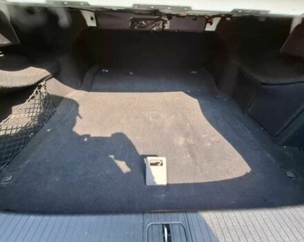 Белый Мерседес Е-Класс, объемом двигателя 2.2 л и пробегом 210 тыс. км за 5500 $, фото 4 на Automoto.ua