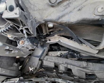 Белый Мерседес Е-Класс, объемом двигателя 2.2 л и пробегом 210 тыс. км за 5500 $, фото 12 на Automoto.ua