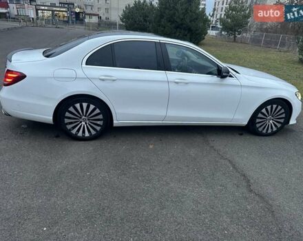 Белый Мерседес Е-Класс, объемом двигателя 1.99 л и пробегом 162 тыс. км за 27800 $, фото 39 на Automoto.ua