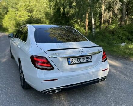 Белый Мерседес Е-Класс, объемом двигателя 2 л и пробегом 156 тыс. км за 28000 $, фото 26 на Automoto.ua