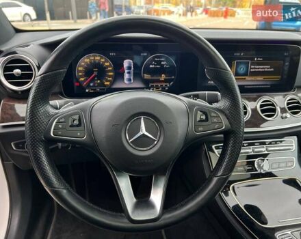 Білий Мерседес Е-Клас, об'ємом двигуна 3 л та пробігом 86 тис. км за 35990 $, фото 20 на Automoto.ua