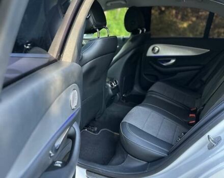 Белый Мерседес Е-Класс, объемом двигателя 2 л и пробегом 156 тыс. км за 28000 $, фото 40 на Automoto.ua