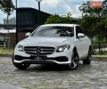 Белый Мерседес Е-Класс, объемом двигателя 2 л и пробегом 115 тыс. км за 25333 $, фото 1 на Automoto.ua