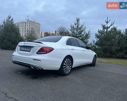Белый Мерседес Е-Класс, объемом двигателя 1.99 л и пробегом 162 тыс. км за 27800 $, фото 8 на Automoto.ua