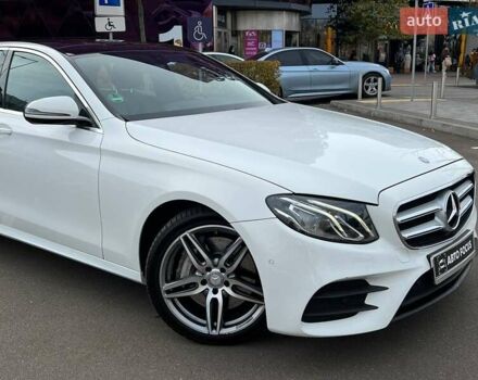 Білий Мерседес Е-Клас, об'ємом двигуна 3 л та пробігом 86 тис. км за 32490 $, фото 1 на Automoto.ua