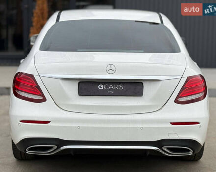 Білий Мерседес Е-Клас, об'ємом двигуна 1.95 л та пробігом 124 тис. км за 27000 $, фото 3 на Automoto.ua